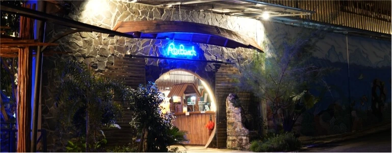 REI BEACH CAFE